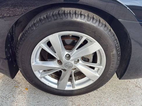 Used 2013 Nissan Altima 2.5 SV FWD image 46