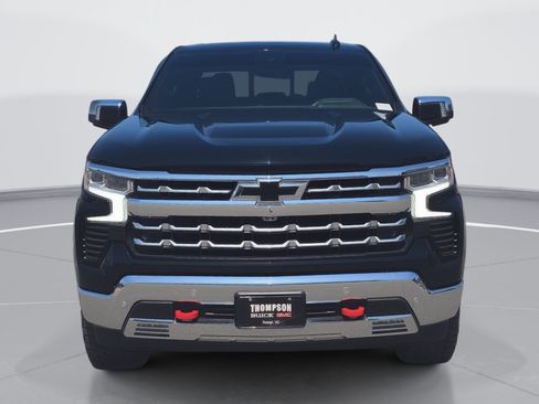 Used 2024 Chevrolet Silverado 1500 LTZ AWD/4WD image 8