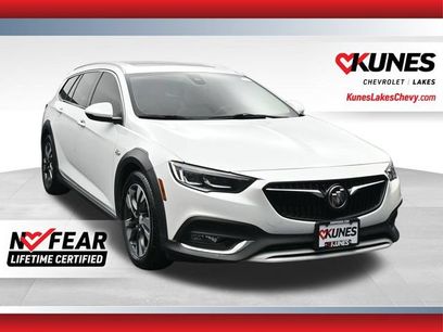 Used 2018 Buick Regal Essence w/ Driver Confidence Package #1