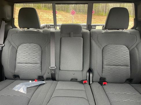 New 2026 RAM 1500 4x4 Crew Cab image 19