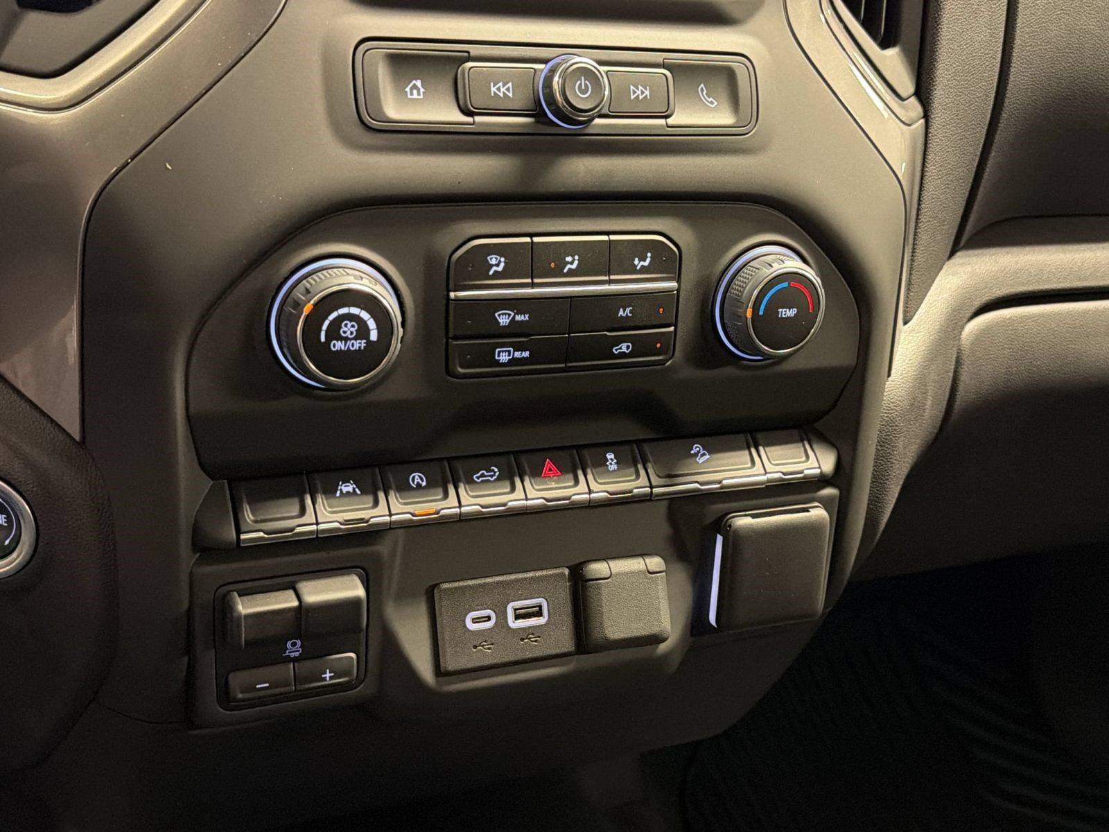 Used 2024 Chevrolet Silverado 1500 Custom Trail Boss AWD/4WD image 17