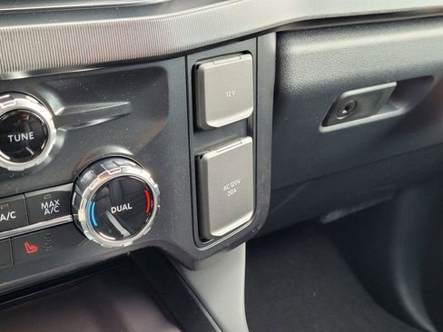 New 2026 Ford F250 Platinum w/ Tremor Off-Road Package image 45