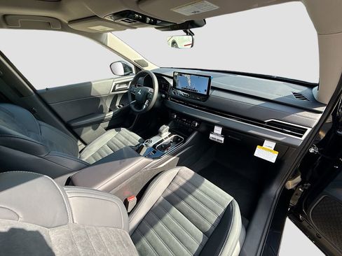 New 2026 Mitsubishi Outlander SE FWD image 30
