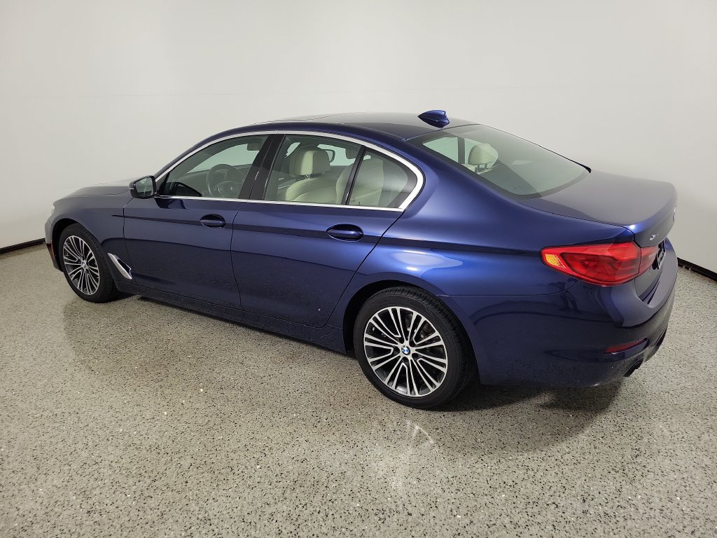 Used 2020 BMW 530i xDrive w/ Premium Package AWD/4WD image 3