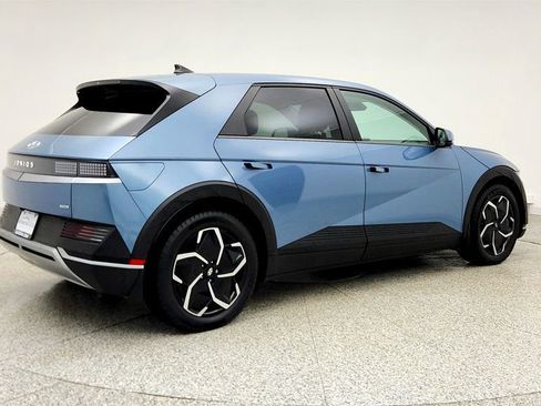 Used 2023 Hyundai Ioniq 5 SE image 5