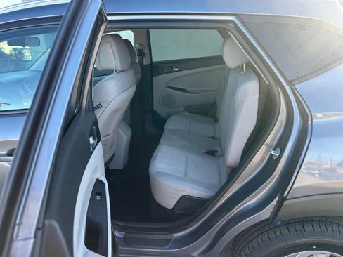Used 2017 Hyundai Tucson SE image 24