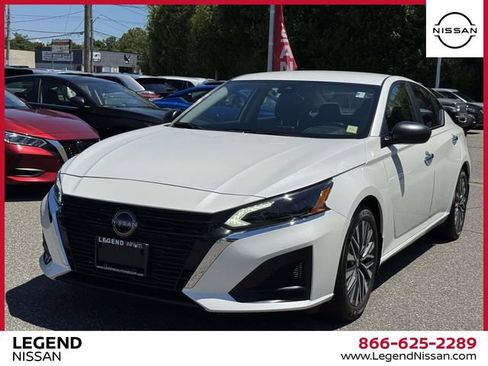 Certified 2024 Nissan Altima 2.5 SV FWD image 4