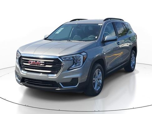 Certified 2024 GMC Terrain SLE w/ Driver Convenience Package AWD/4WD image 2