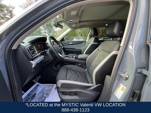 Certified 2024 Volkswagen Atlas Peak Edition SE image 30