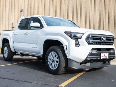 New 2025 Toyota Tacoma SR5