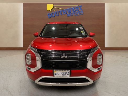 Used 2024 Mitsubishi Outlander SE image 6