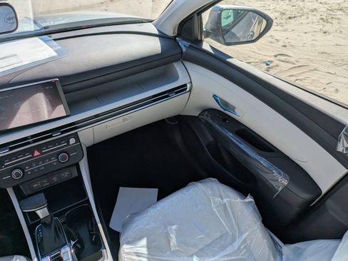 New 2026 Hyundai Tucson SE image 17