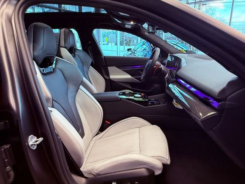 New 2026 BMW M5 Touring image 31