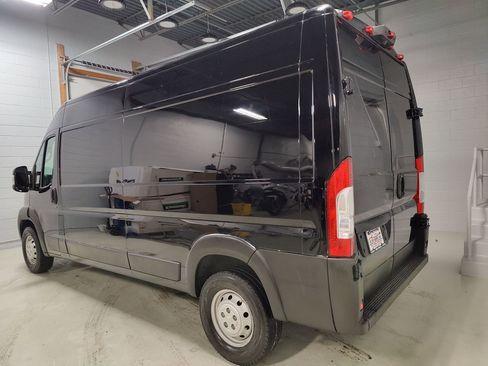 Used 2022 RAM ProMaster 2500 image 17