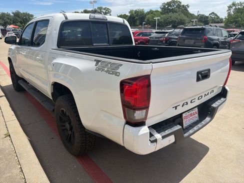 Used 2019 Toyota Tacoma SR w/ SR Convenience Package RWD image 8