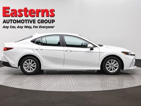 Used 2025 Toyota Camry LE FWD image 4