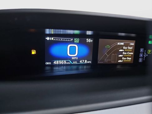 Certified 2021 Toyota Prius LE image 10