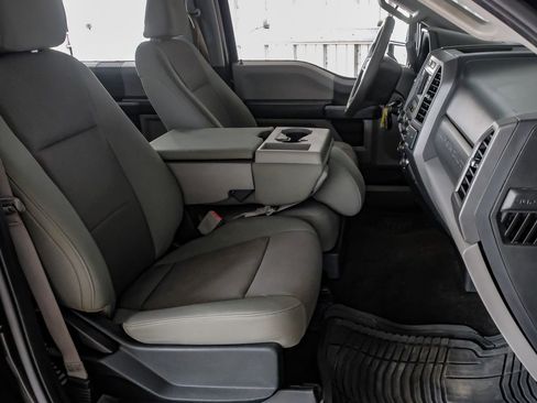 Used 2018 Ford F250 XL w/ STX Appearance Package AWD/4WD image 30