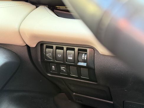 Used 2022 Subaru Ascent Touring image 24