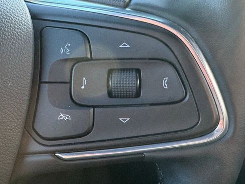 Used 2024 Buick Envista Sport Touring w/ Convenience I Package image 18