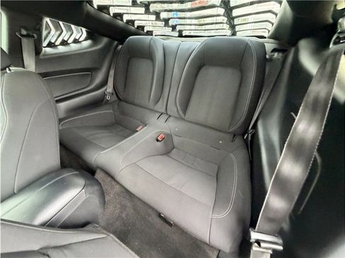 Used 2018 Ford Mustang Coupe RWD image 18