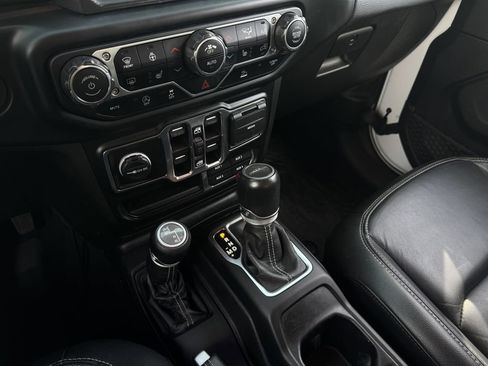 Used 2022 Jeep Gladiator Overland w/ Popular Equipment Package image 20