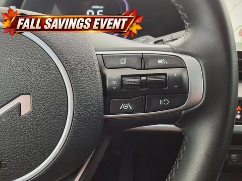 Used 2024 Kia Sportage EX FWD image 19