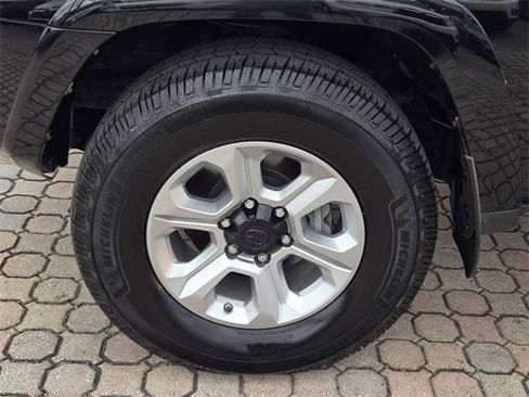 Used 2018 Toyota 4Runner SR5 image 11