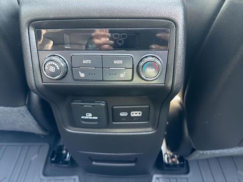 Used 2023 GMC Acadia Denali w/ Black Diamond Edition AWD/4WD image 20