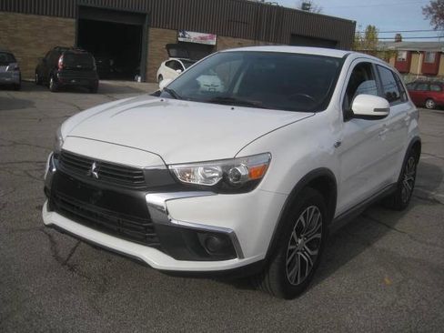 Used 2016 Mitsubishi Outlander Sport ES image 1