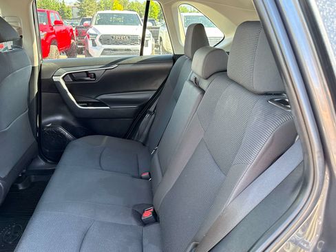 Used 2024 Toyota RAV4 LE AWD/4WD image 13