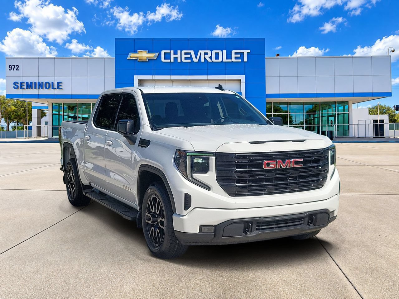 Certified 2023 GMC Sierra 1500 Elevation RWD image 2