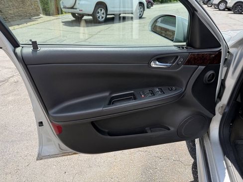 Used 2012 Chevrolet Impala LT FWD image 8