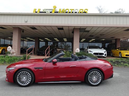 Used 2023 Mercedes-Benz SL 43 AMG w/ Driver Assistance Package image 6