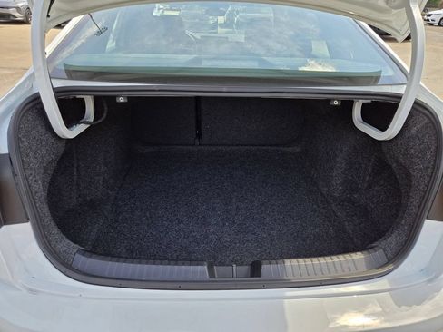 Used 2025 Volkswagen Jetta Sport FWD image 28