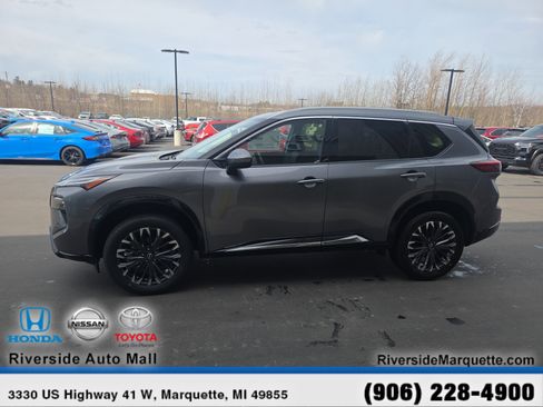 Used 2026 Nissan Rogue Platinum AWD/4WD image 4