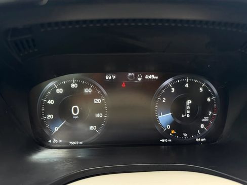Used 2021 Volvo XC60 T6 Momentum AWD/4WD image 26