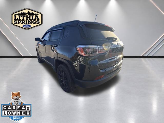 Used 2025 Jeep Compass Latitude w/ Sun & Sound Group AWD/4WD image 4