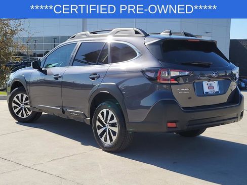 Certified 2025 Subaru Outback Premium image 3