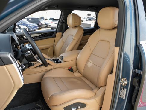 Used 2019 Porsche Cayenne image 27