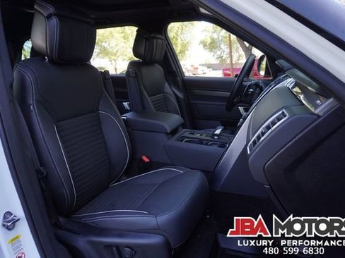 Used 2023 Land Rover Discovery HSE R-Dynamic AWD/4WD image 10