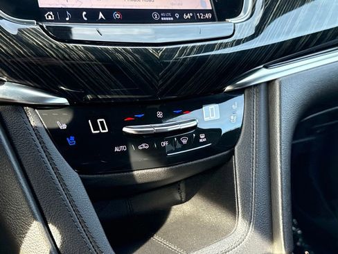 Certified 2022 Cadillac XT6 Premium Luxury w/ Technology Package image 21