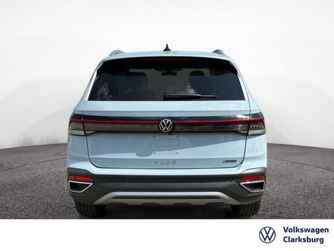 New 2026 Volkswagen Taos SE AWD/4WD image 6