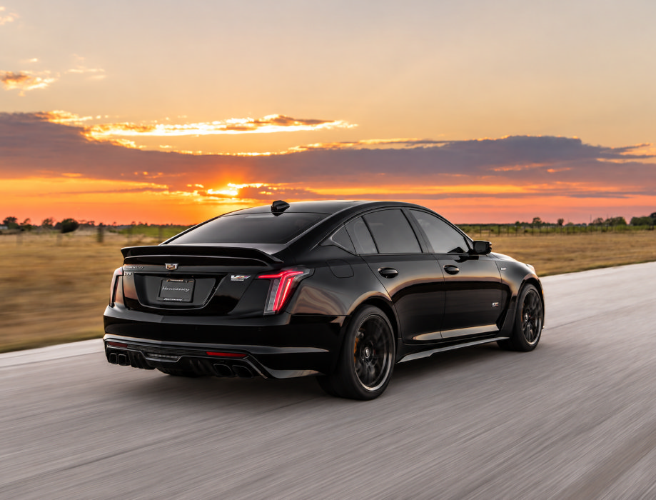 Used 2024 Cadillac CT5 V Blackwing w/ Carbon Fiber Package 1 RWD image 2