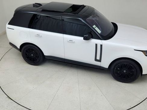 Used 2023 Land Rover Range Rover SE image 77