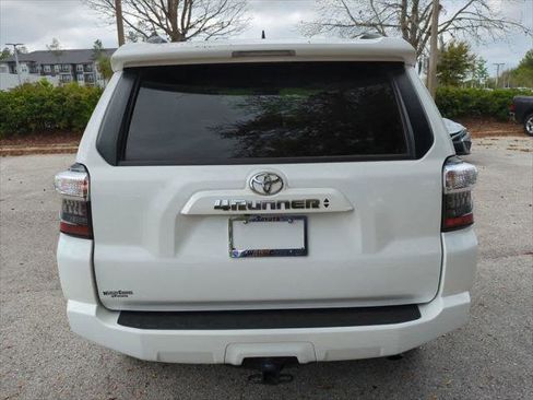 Certified 2023 Toyota 4Runner SR5 Premium w/ Moonroof Package image 5