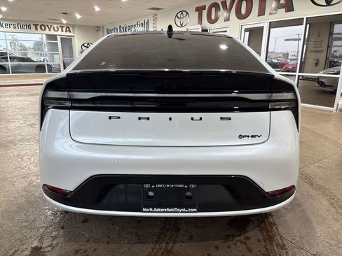 New 2026 Toyota Prius Plug-In Hybrid image 9