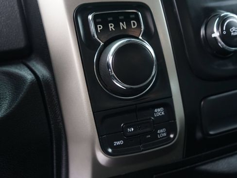 Used 2016 RAM 1500 Classic SLT AWD/4WD image 19