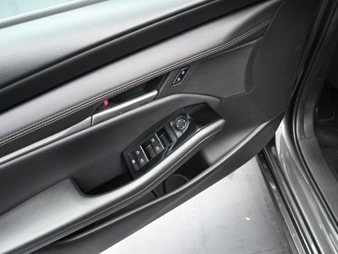 Used 2025 MAZDA MAZDA3 s Sport FWD image 16