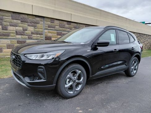 New 2026 Ford Escape ST-Line w/ Cold Weather Package image 8